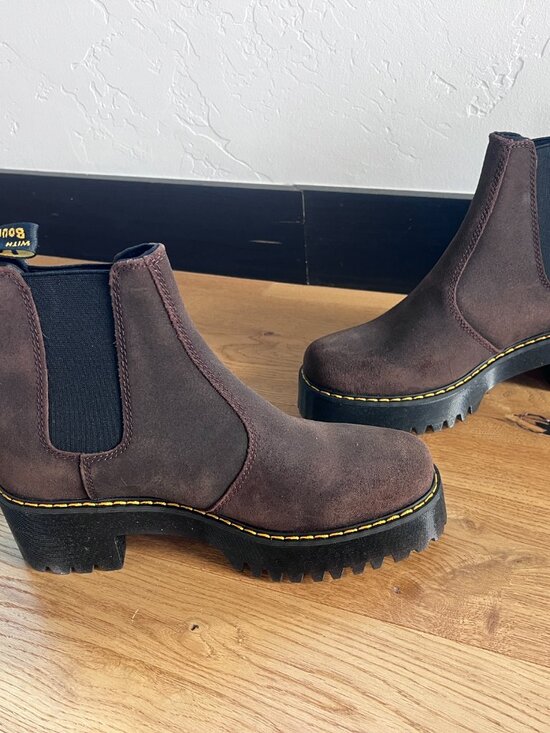 Dr. Martens Shoes - Doc Martens Chelsea Boot Size 10 "Sanguine" in dark brown